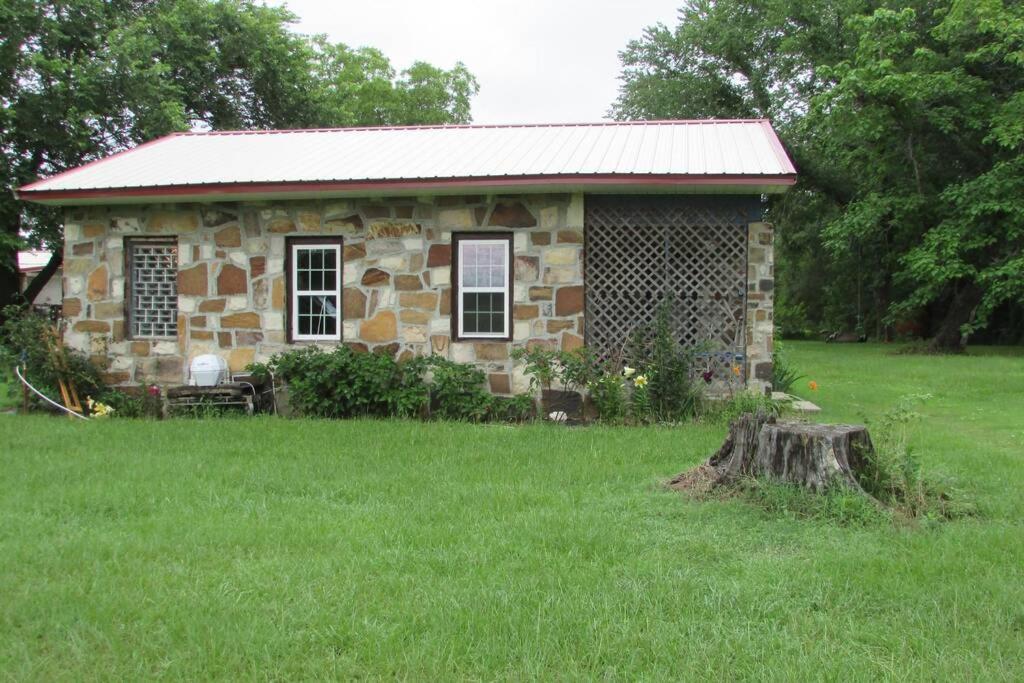 BerryBramble Cottage Talihina Exteriör bild